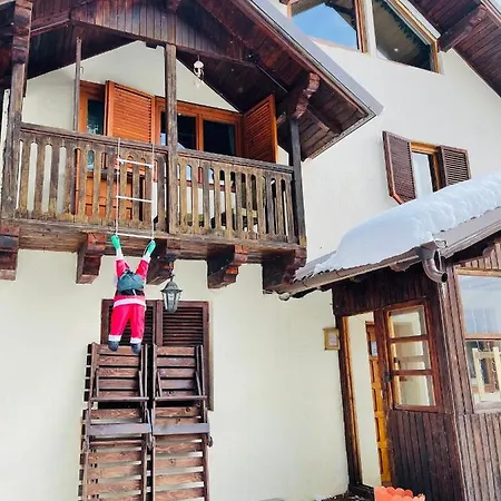 Holiday home Casa Renilor